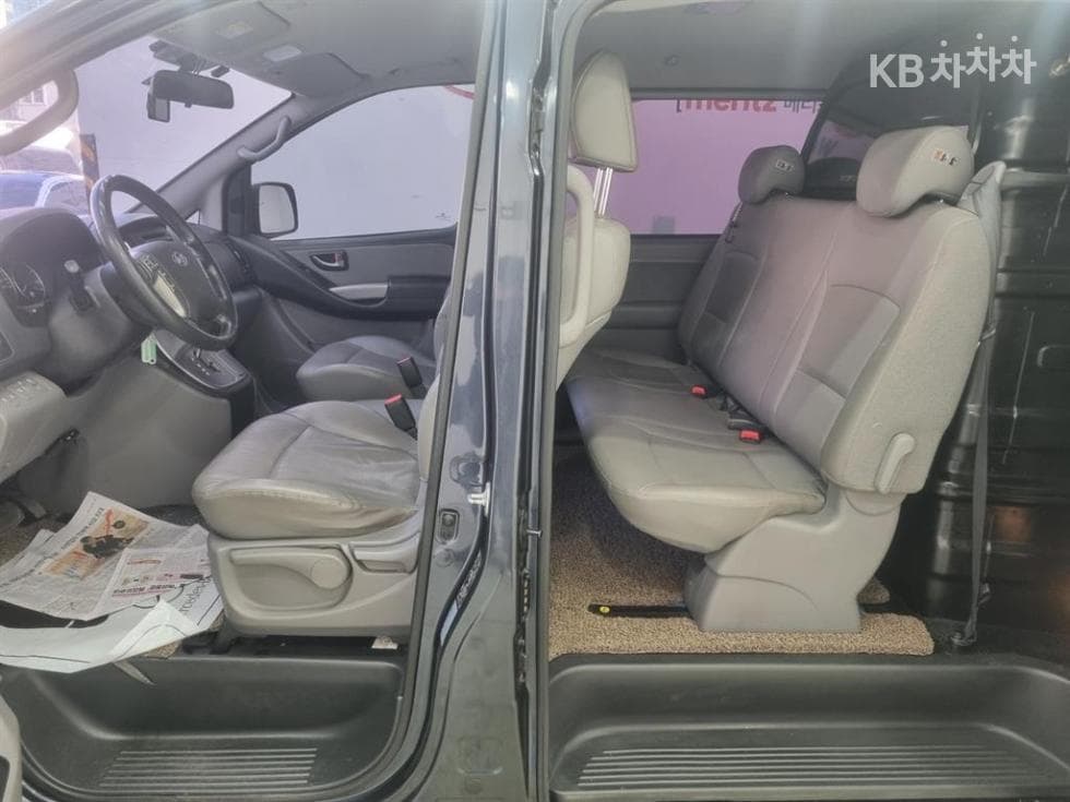 Хюндай The New (фейслифт) 그랜드 Star렉스Ван 5-местен Modern - 10