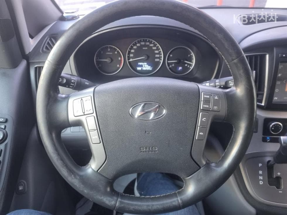 Хюндай The New (фейслифт) 그랜드 Star렉스Ван 5-местен Modern - 12