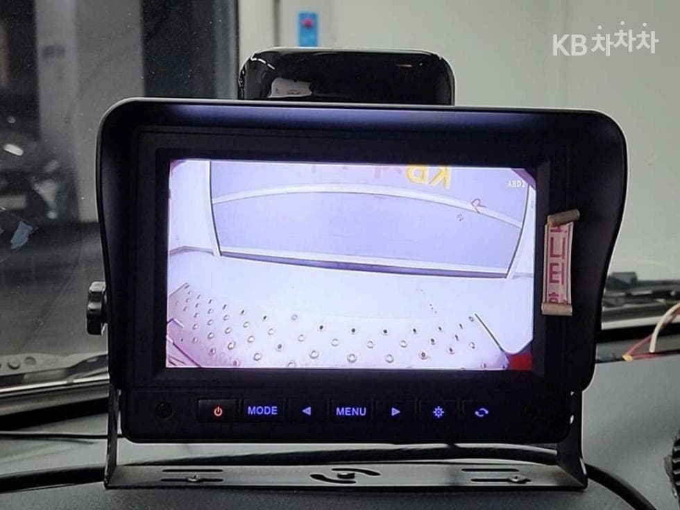 Киа The New (фейслифт) Бонго 3 (лек)냉동Товарна надстройка차 1 тон 저상형 Королевска кабина Удължено междуосие LБазов - 13