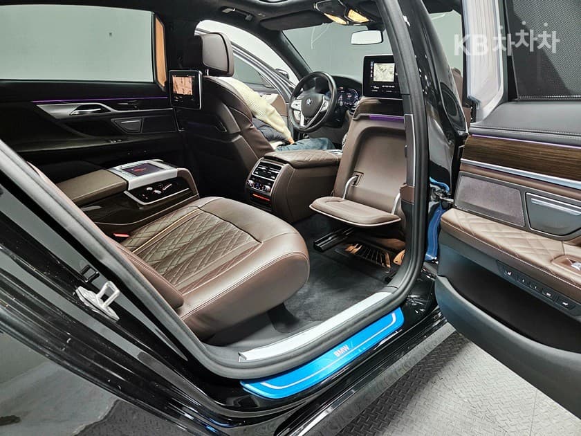 BMW 7시리즈 (G11)745Le sDrive Design Pure Excellence - 9