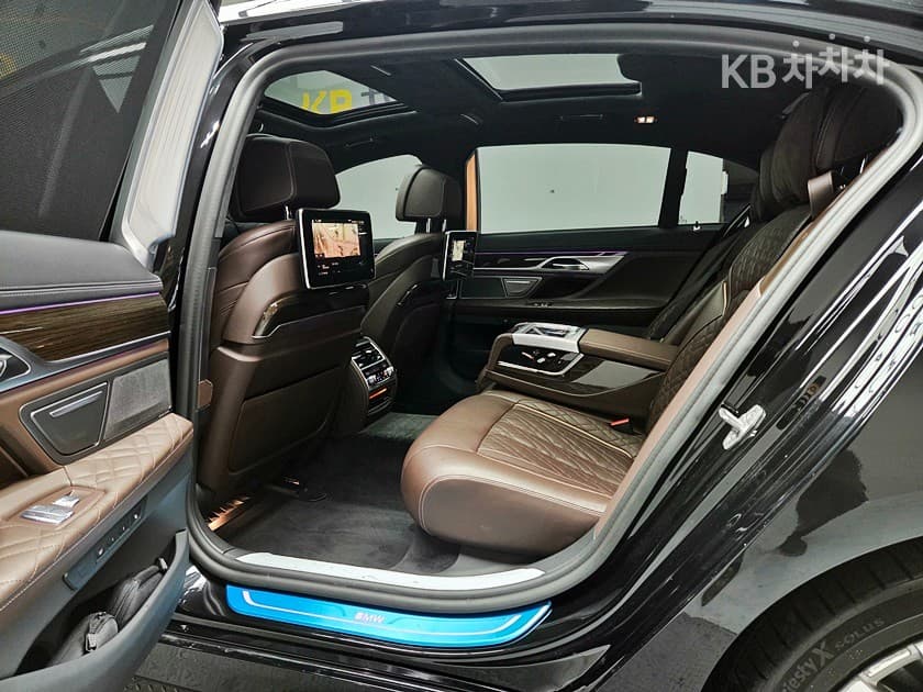 BMW 7시리즈 (G11)745Le sDrive Design Pure Excellence - 14