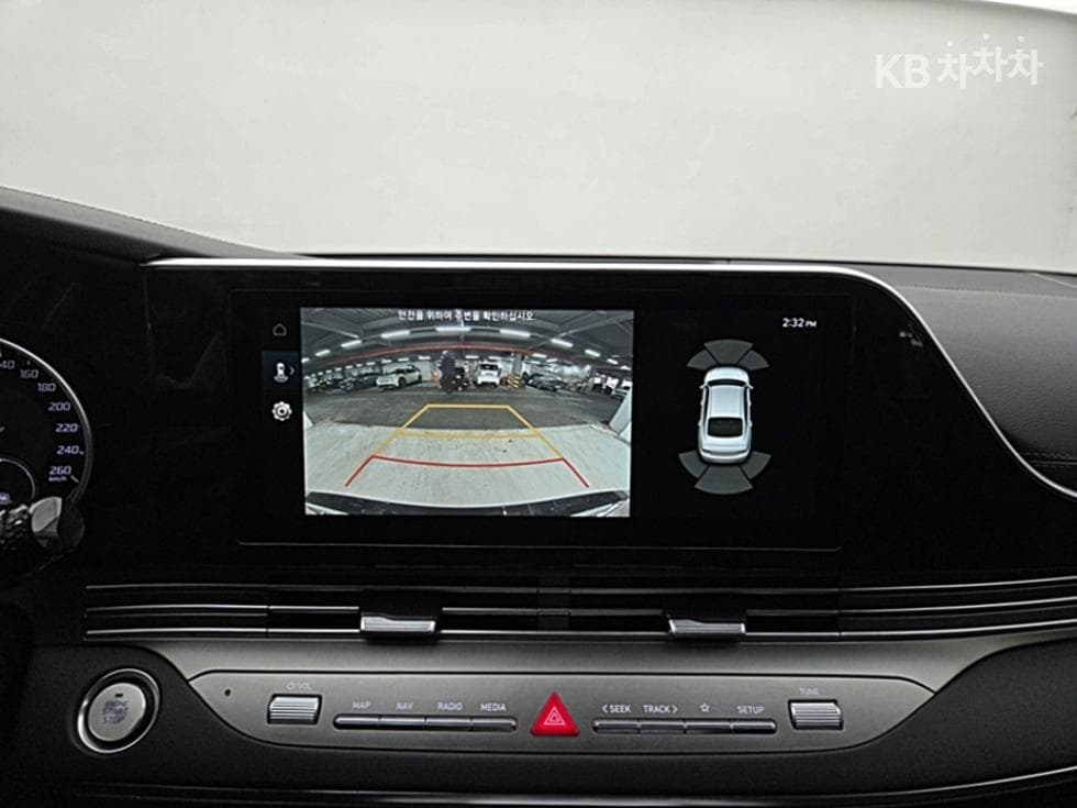 Hyundai The New (facelift) Grandeur (Azera)LPi 3.0 Rental car Modern - 20