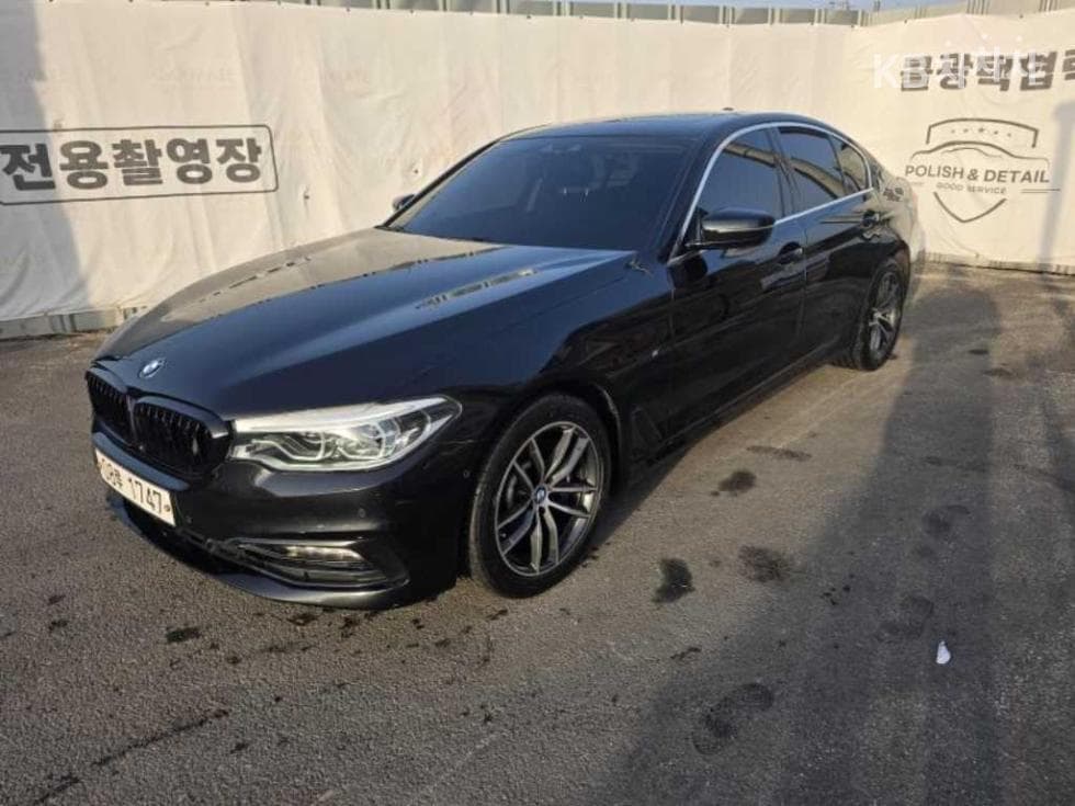 BMW 올New5 Series (G30) 530i xDrive Luxury Plus - Image 1