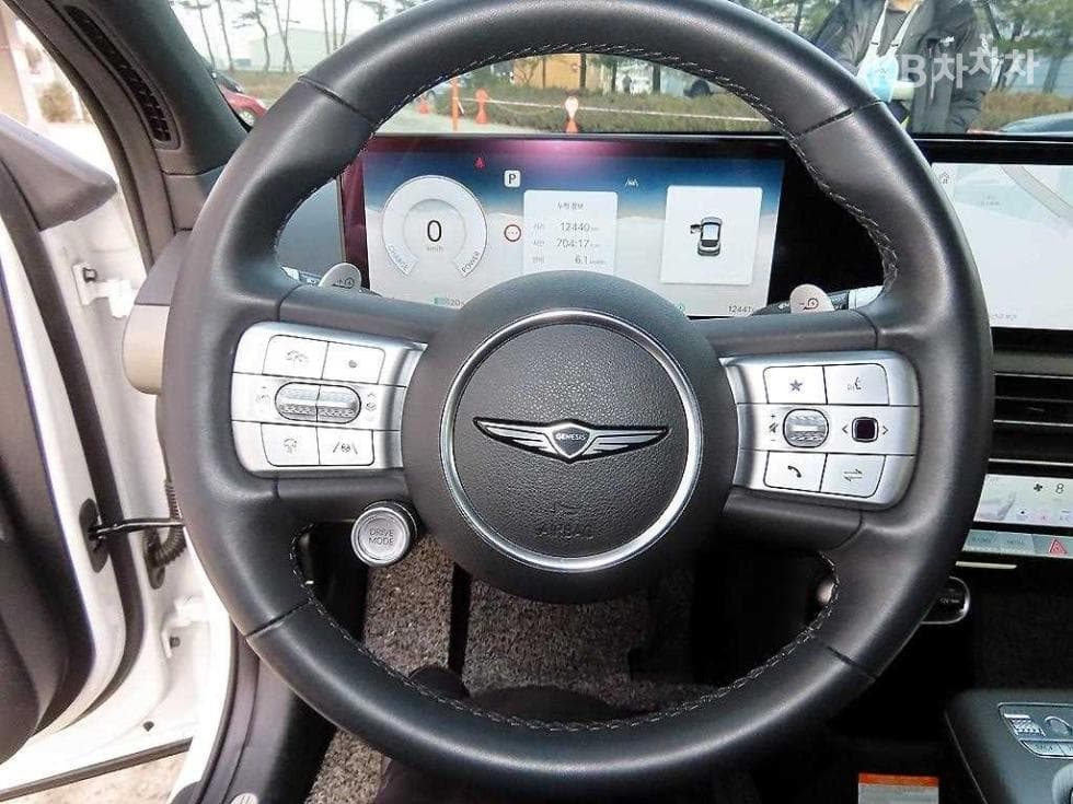 Genesis GV60Standard 2WD Standard - 8