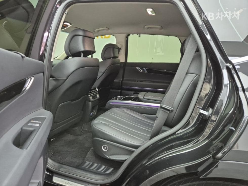 Genesis GV802.5 Turbo Gasoline AWD - 12
