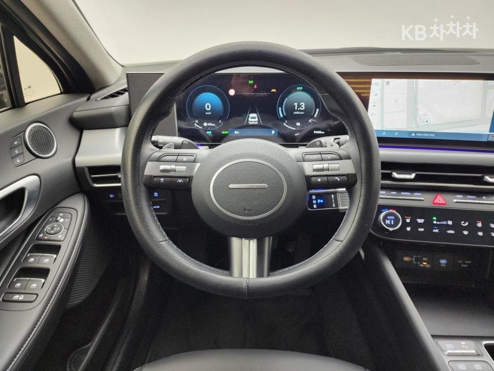 Hyundai Sonata The Edge (Sonata facelift) Hybrid(DN8)2.0 HEV Premium - 6