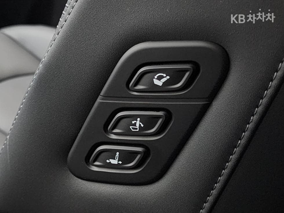 Hyundai Sonata The Edge (Sonata facelift) Hybrid(DN8)2.0 HEV Premium - 20