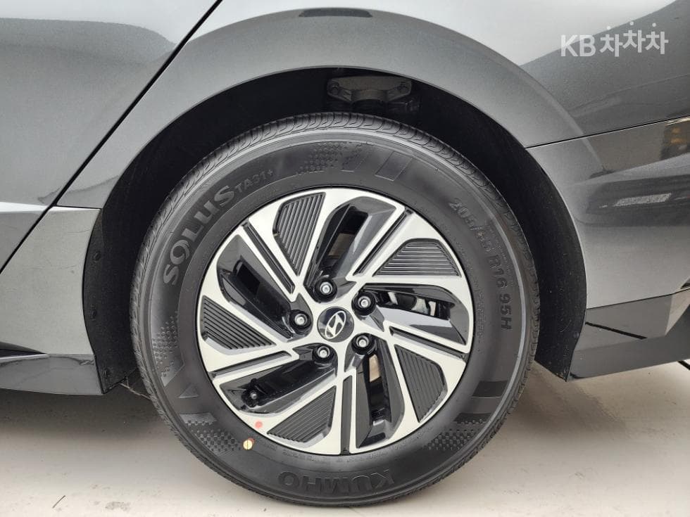 Hyundai Sonata The Edge (Sonata facelift) Hybrid(DN8)2.0 HEV Premium - 25