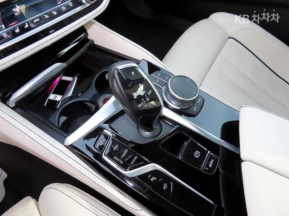 BMW 올Нов5 Серия (G30)M550i xDrive - 11