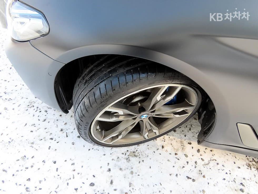 BMW 올Нов5 Серия (G30)M550i xDrive - 20