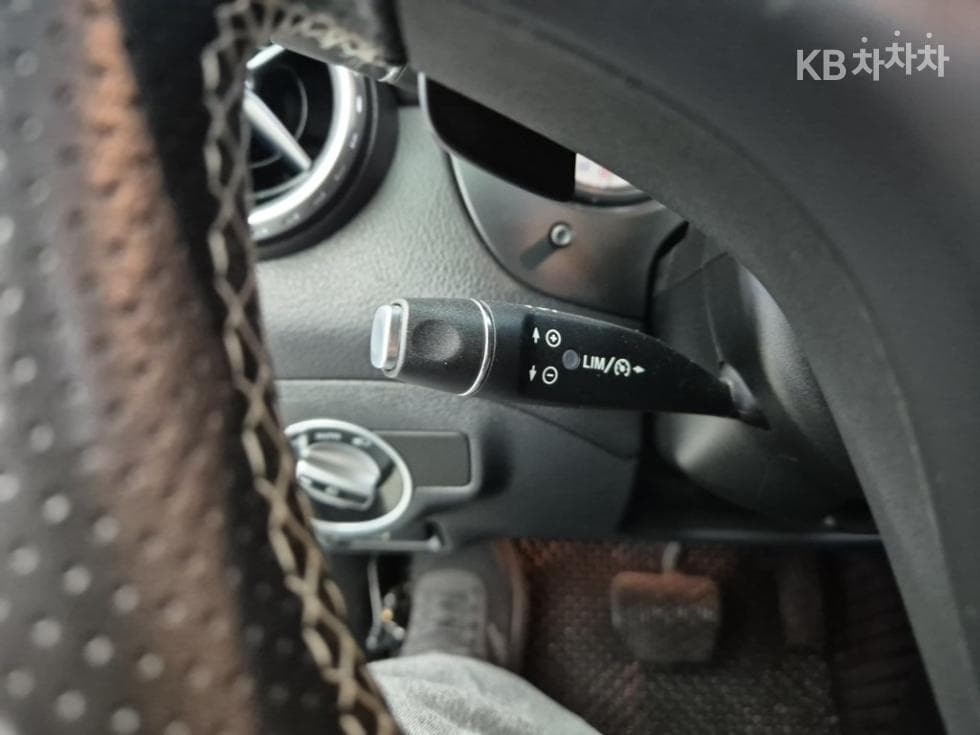 Mercedes-Benz GLA X156GLA200 d 4매틱 - 16