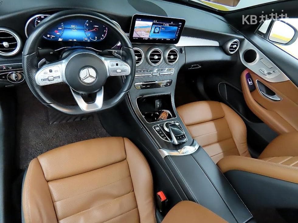 Mercedes-Benz The New (фейслифт) C-КласC200 Cabriolet - 7