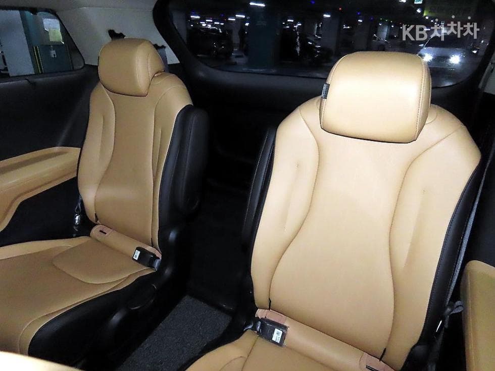 Kia Carnival 4th generationG3.5 GDI 9-seater Noblesse - 8