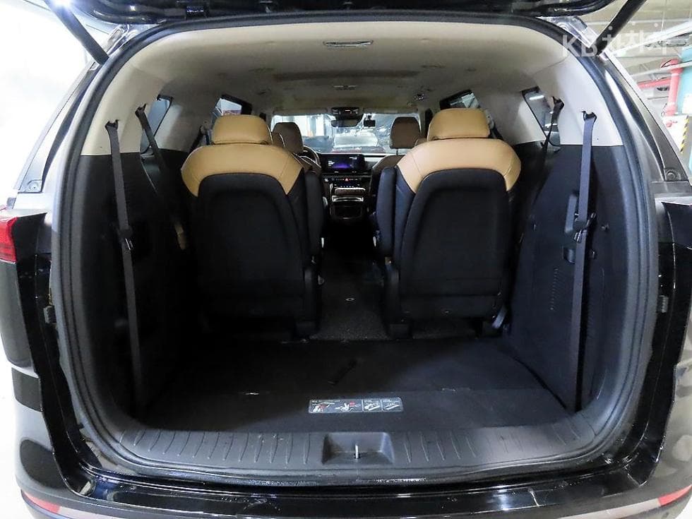 Kia Carnival 4th generationG3.5 GDI 9-seater Noblesse - 16