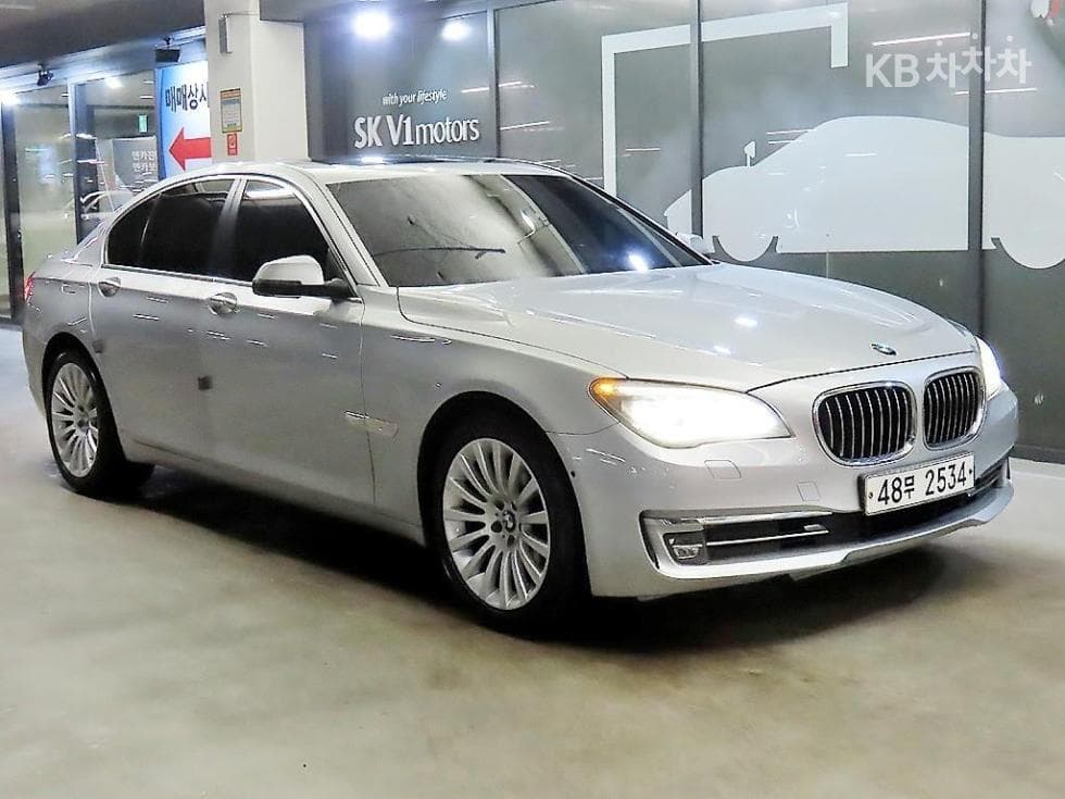 BMW Нов7시리즈 730d xDrive F01(13~) - Image 1
