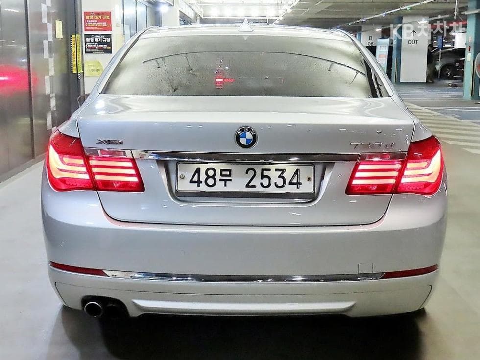 BMW Нов7시리즈730d xDrive F01 - 5