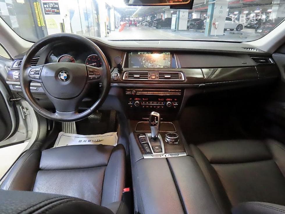 BMW Нов7시리즈730d xDrive F01 - 10
