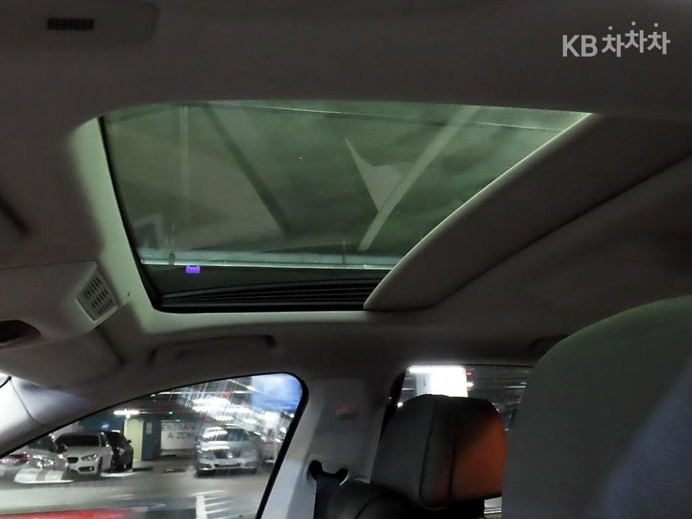 BMW Нов7시리즈730d xDrive F01 - 17