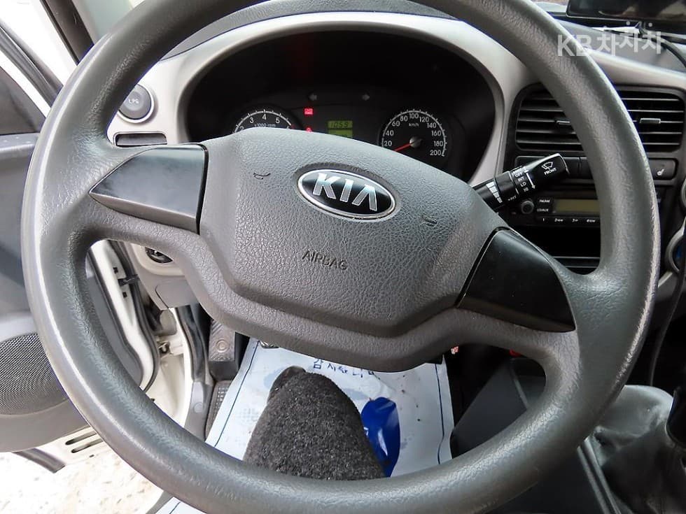 Kia Bongo 3 (light truck)1 Ton Box Truck King Cab 하이Top (Cargo) - 9
