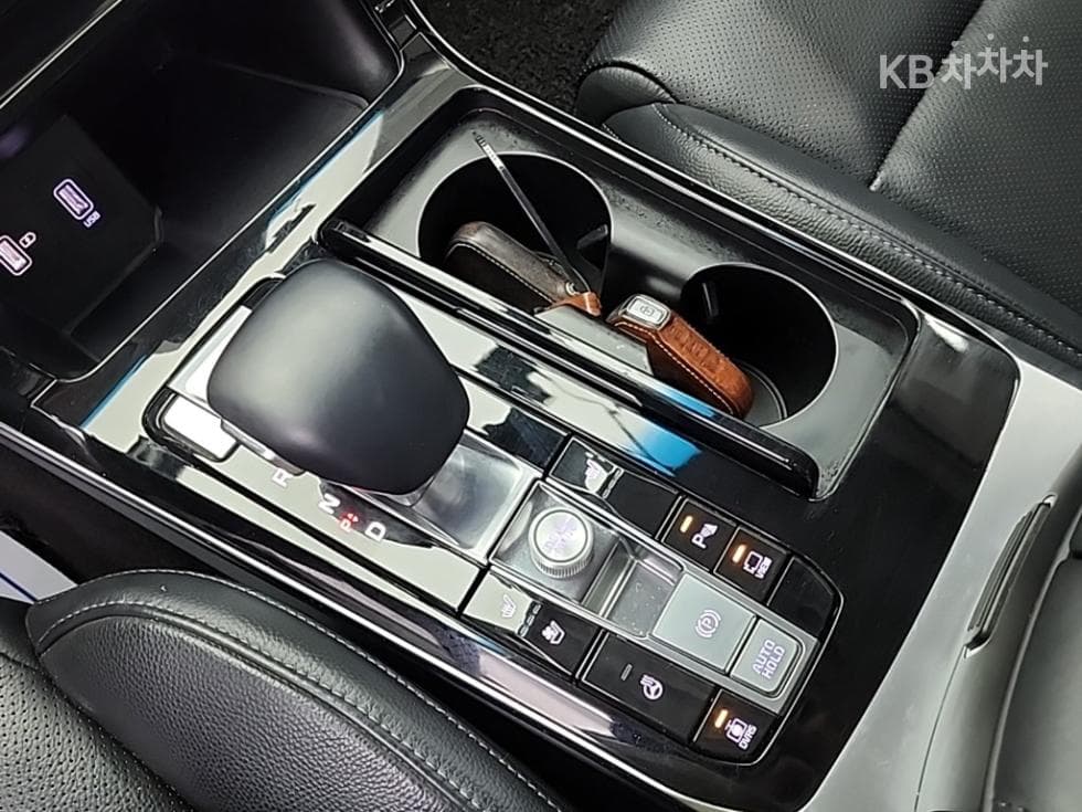 Киа K7 Premiere Хибрид2.4 HEV Noblesse - 8