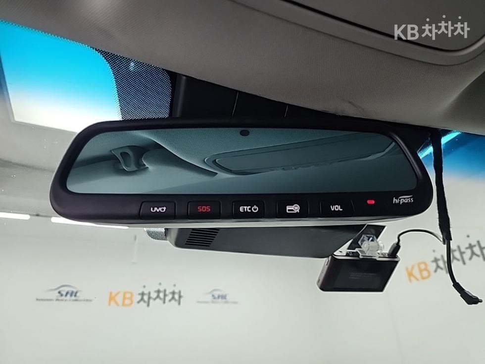 Киа K7 Premiere Хибрид2.4 HEV Noblesse - 18