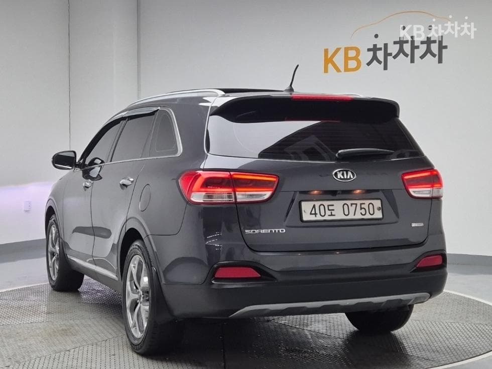 Kia All NewSorentoDiesel 2.2 2WD Prestige - 3