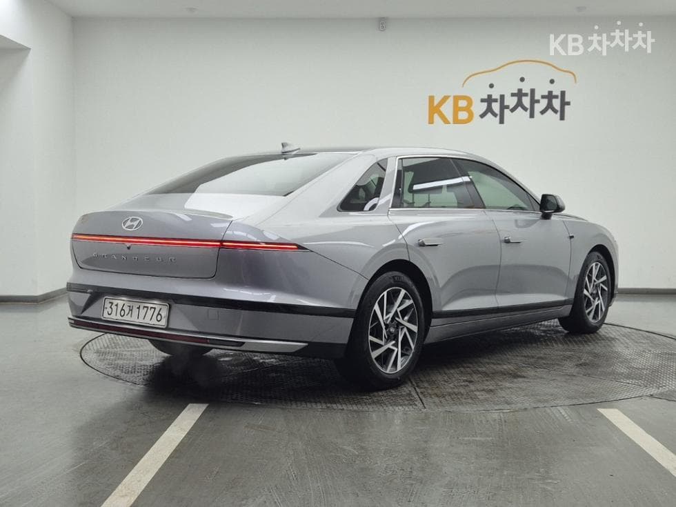 Hyundai The All New Grandeur (Azera)3.5 LPG 택시 High-end Type - 4