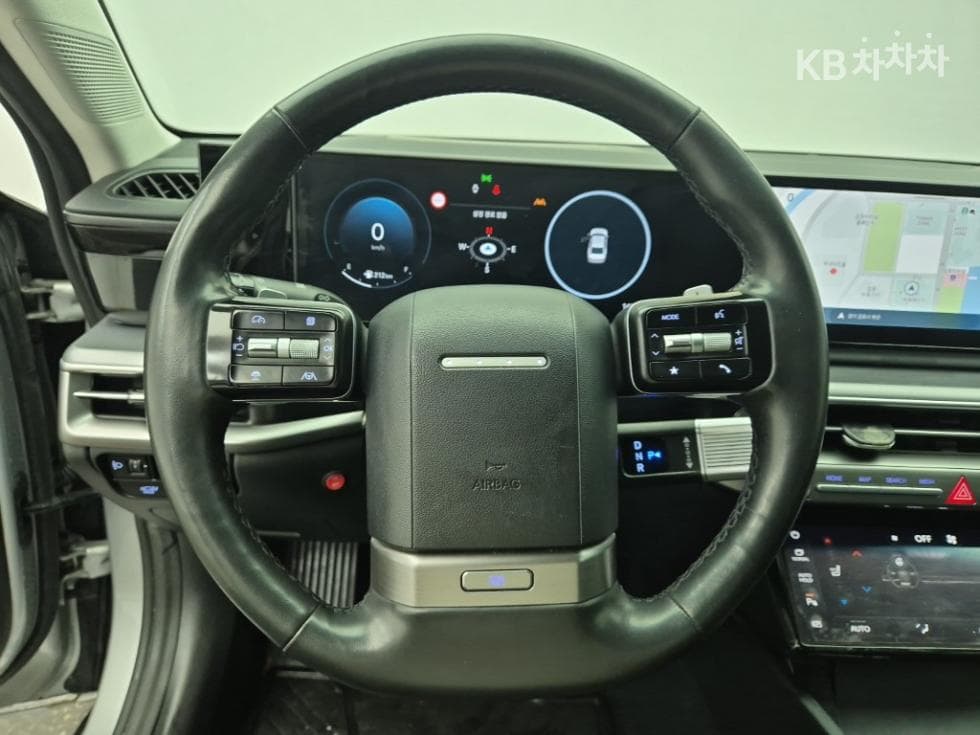 Hyundai The All New Grandeur (Azera)3.5 LPG 택시 High-end Type - 9