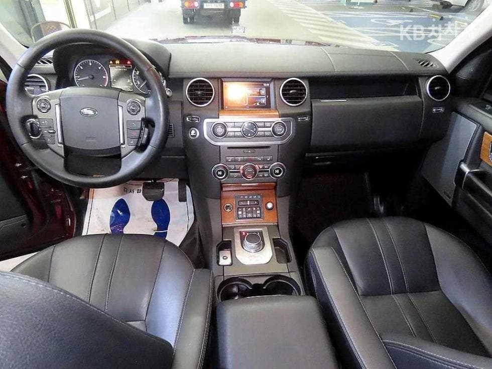 Land Rover 디스커버리43.0 SDV6 SE - 10