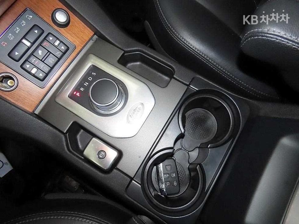 Land Rover 디스커버리43.0 SDV6 SE - 12