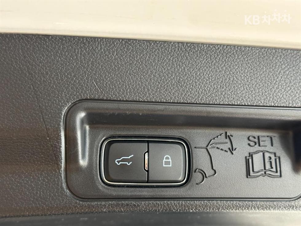 Ford Explorer(6세대)Gasoline Turbo 2.3 AWD Limited - 8