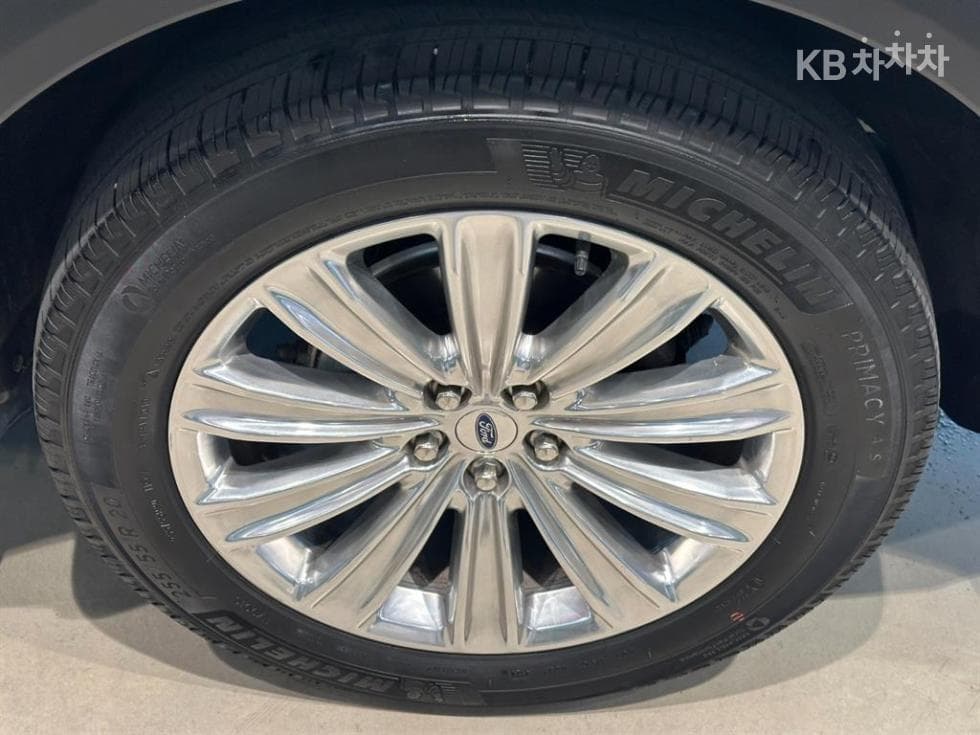 Ford Explorer(6세대)Gasoline Turbo 2.3 AWD Limited - 19