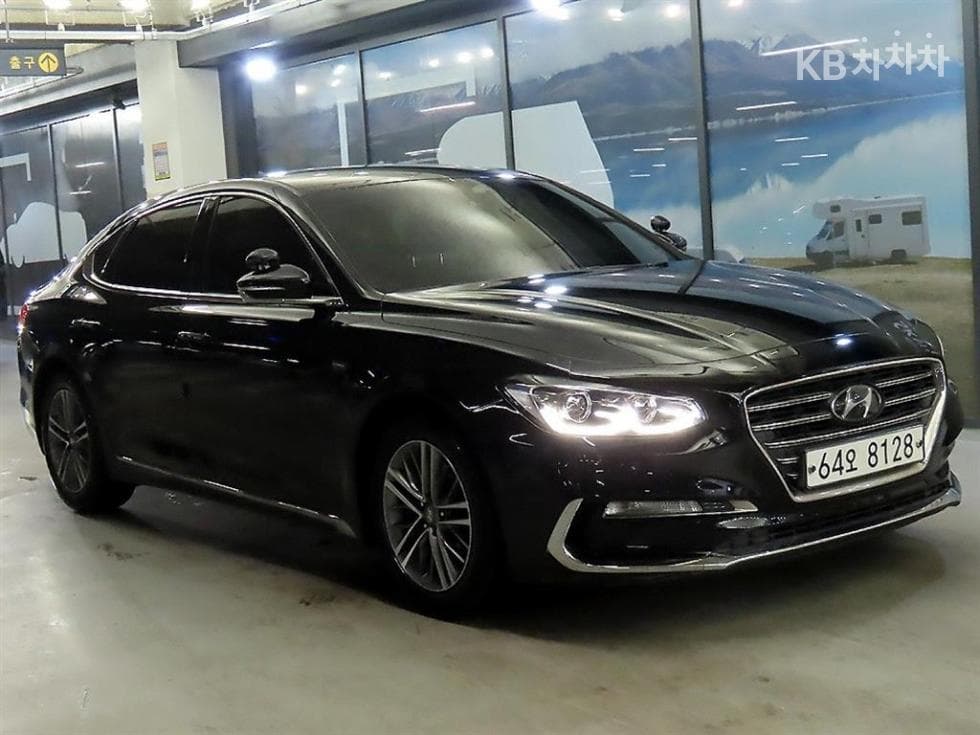 Hyundai Grandeur (Azera)IG Diesel 2.2 Modern Standard - Image 1