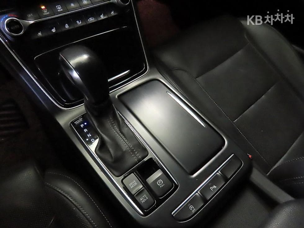 Hyundai Grandeur (Azera)IGDiesel 2.2 Modern Standard - 12