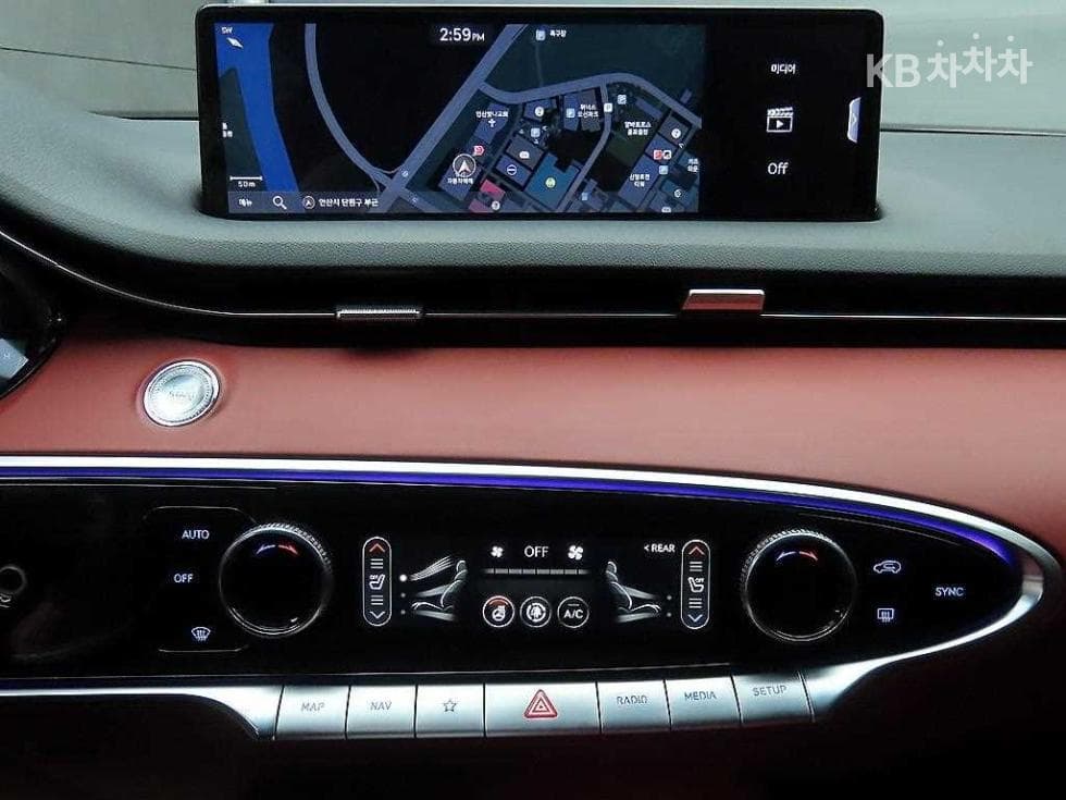 Дженезис GV70Бензин 2.5T AWD - 12
