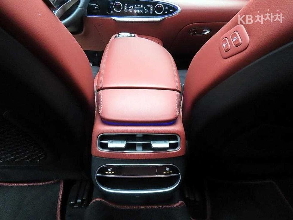 Дженезис GV70Бензин 2.5T AWD - 16