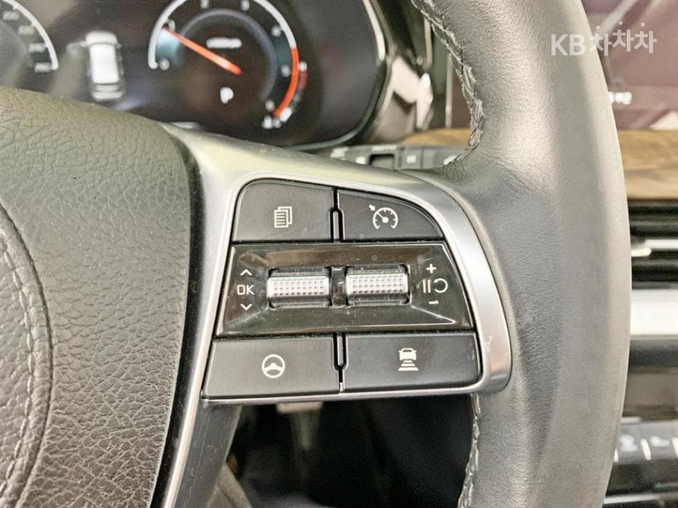 Kia Mohave 더마스터3.0 Diesel 4WD Masters - 18