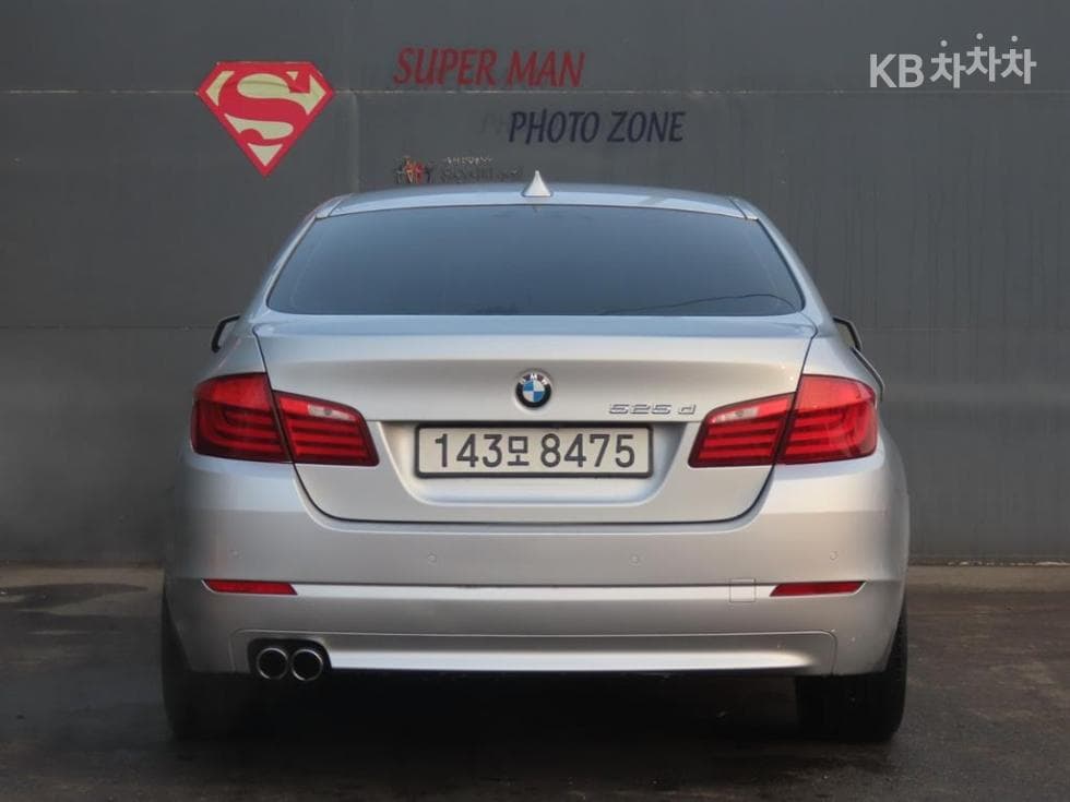 BMW New5 Series525d xDrive F10 - 4
