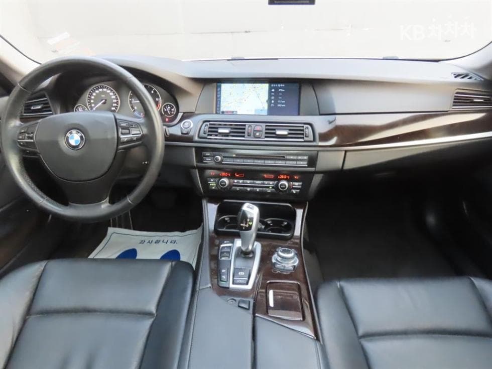 BMW New5 Series525d xDrive F10 - 7