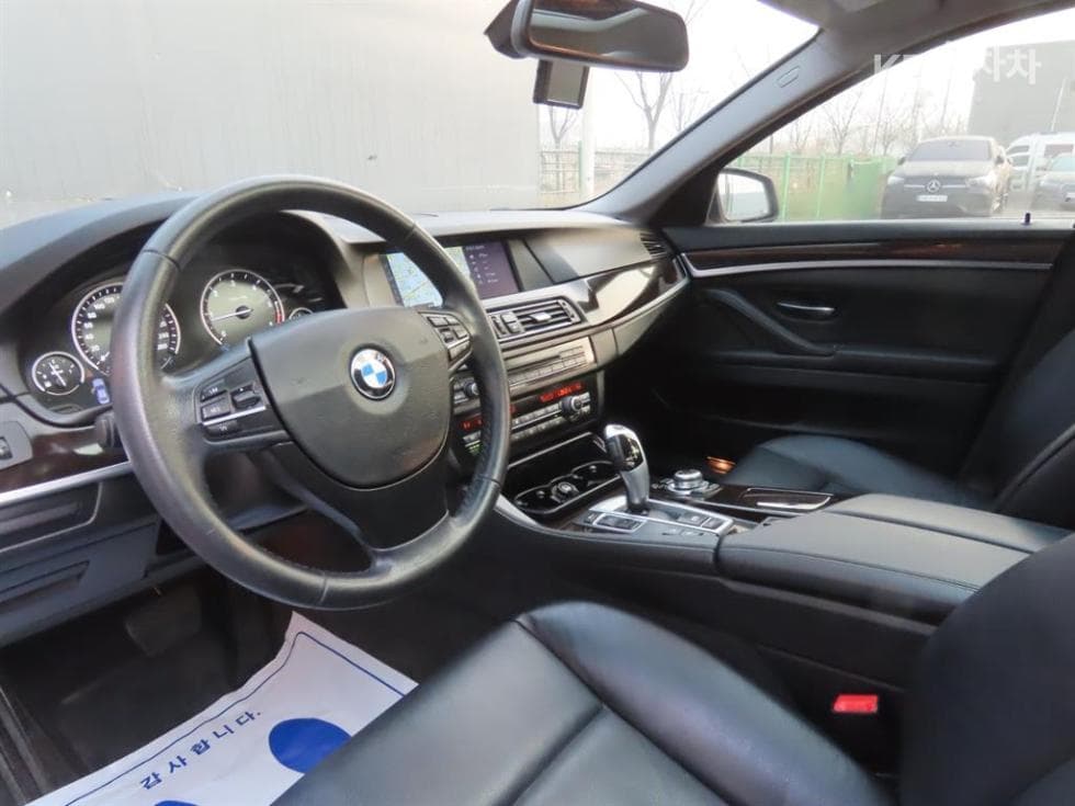 BMW New5 Series525d xDrive F10 - 16