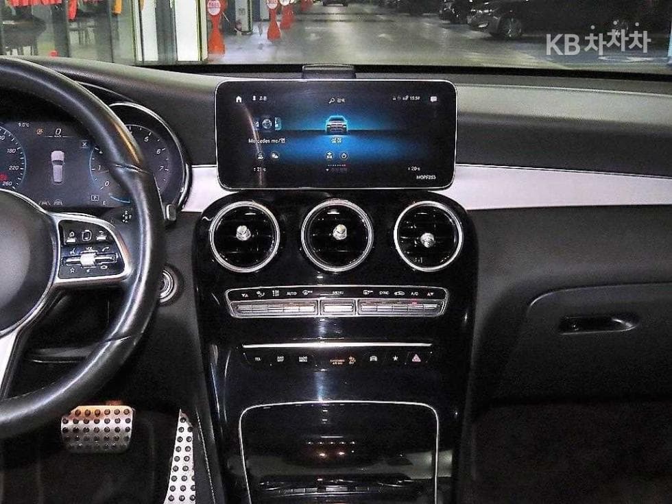 Mercedes-Benz GLC(X253)300 4Matic Premium - 11