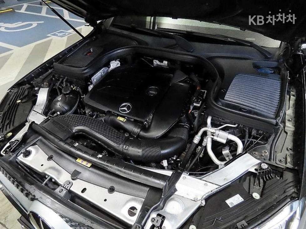 Mercedes-Benz GLC(X253)300 4Matic Premium - 19