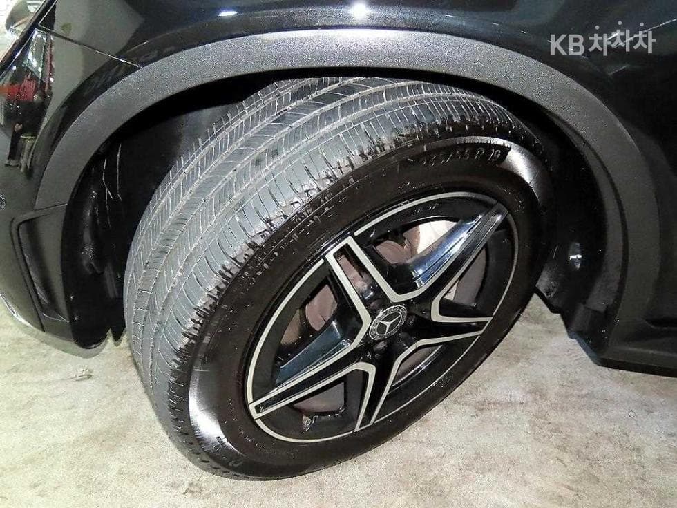 Mercedes-Benz GLC(X253)300 4Matic Premium - 20