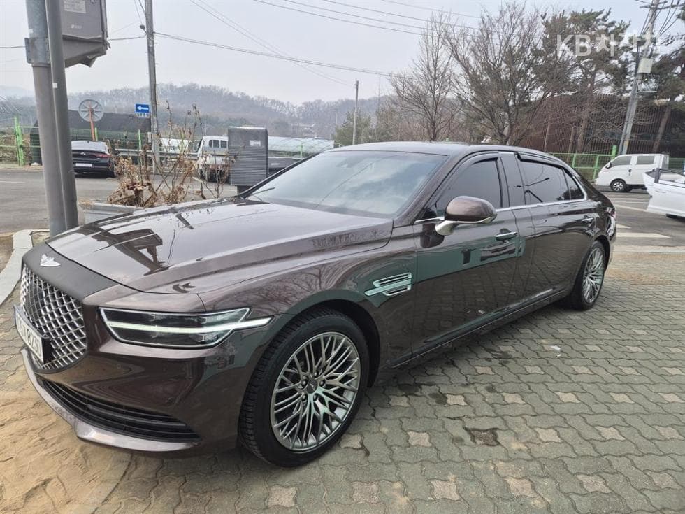 Genesis G90 5.0 GDi AWD Prestige Limousine - Image 1