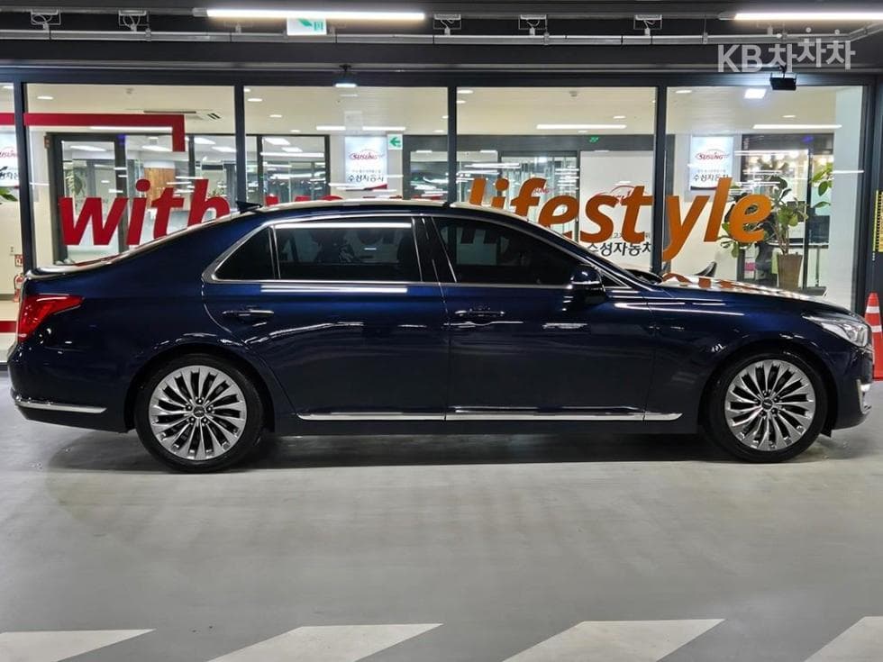 Genesis EQ9003.3 T-GDI AWD Premium Luxury - 3