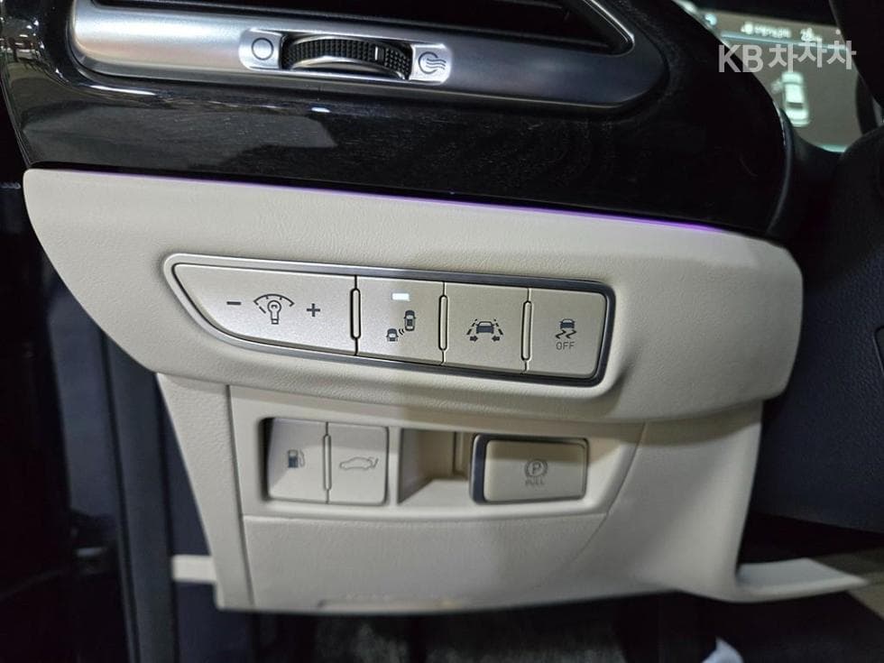 Genesis EQ9003.3 T-GDI AWD Premium Luxury - 14