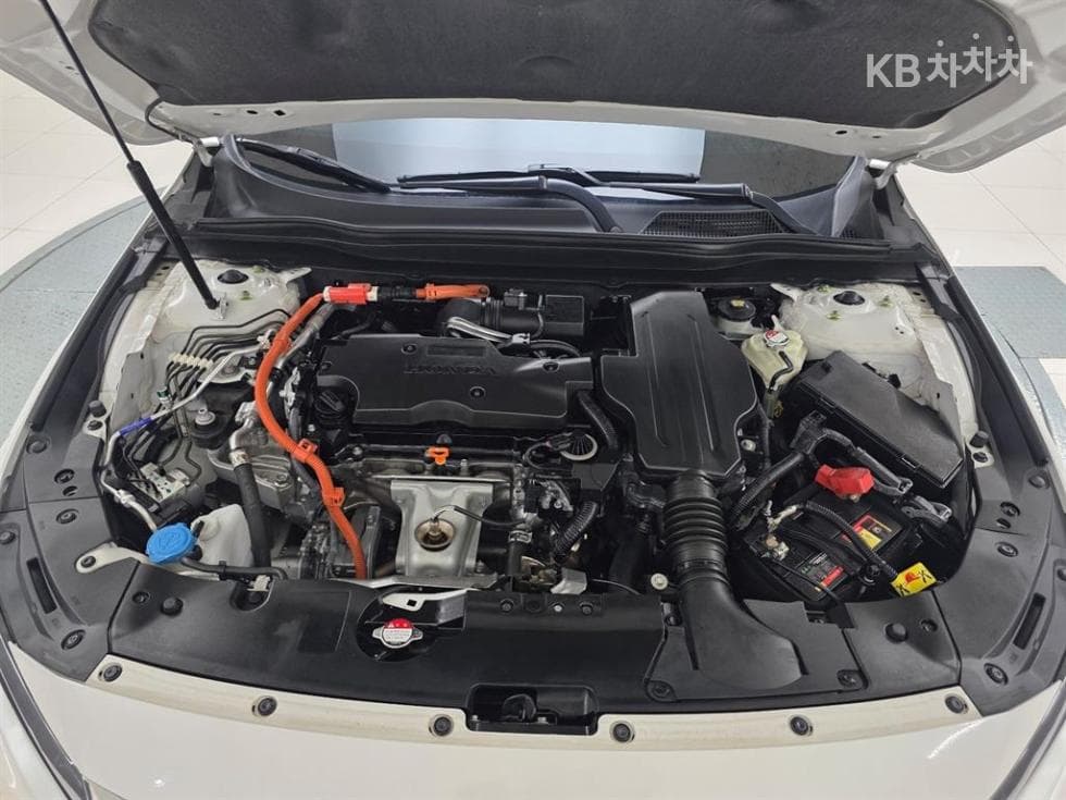 혼다 어코드 10세대Hybrid 2.0 Touring - 5