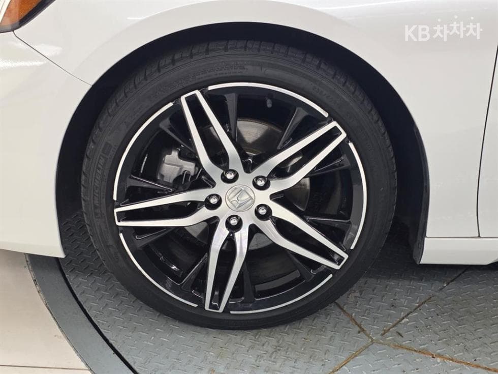 혼다 어코드 10세대Hybrid 2.0 Touring - 6
