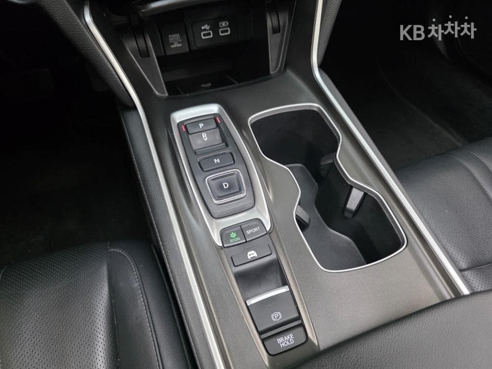 혼다 어코드 10세대Hybrid 2.0 Touring - 10