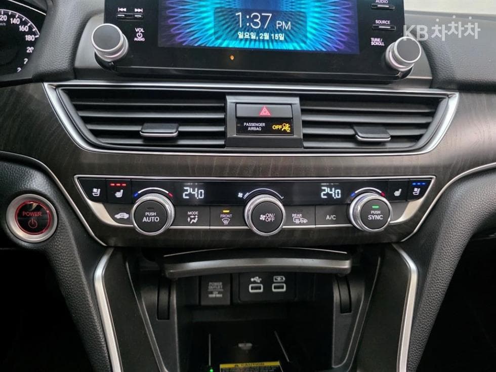 혼다 어코드 10세대Hybrid 2.0 Touring - 11